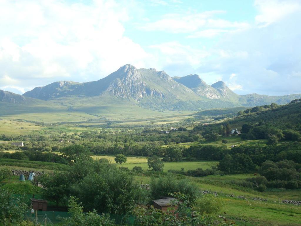 Ben Loyal Hotel Tongue Exterior foto